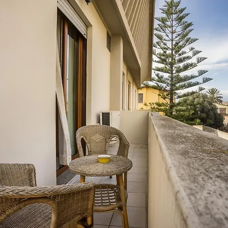 Luna Dorata Bed & Breakfast *