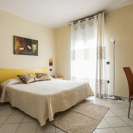 Luna Dorata Bed & Breakfast *